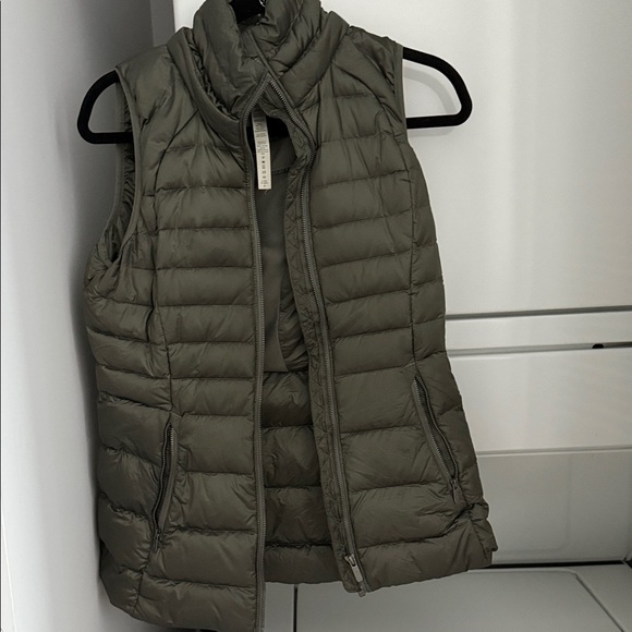 lululemon athletica Jackets & Blazers - lululemon athletica Olive Puffer Vest